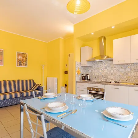 Asti Comentina Railway Functional Flat Esterno foto