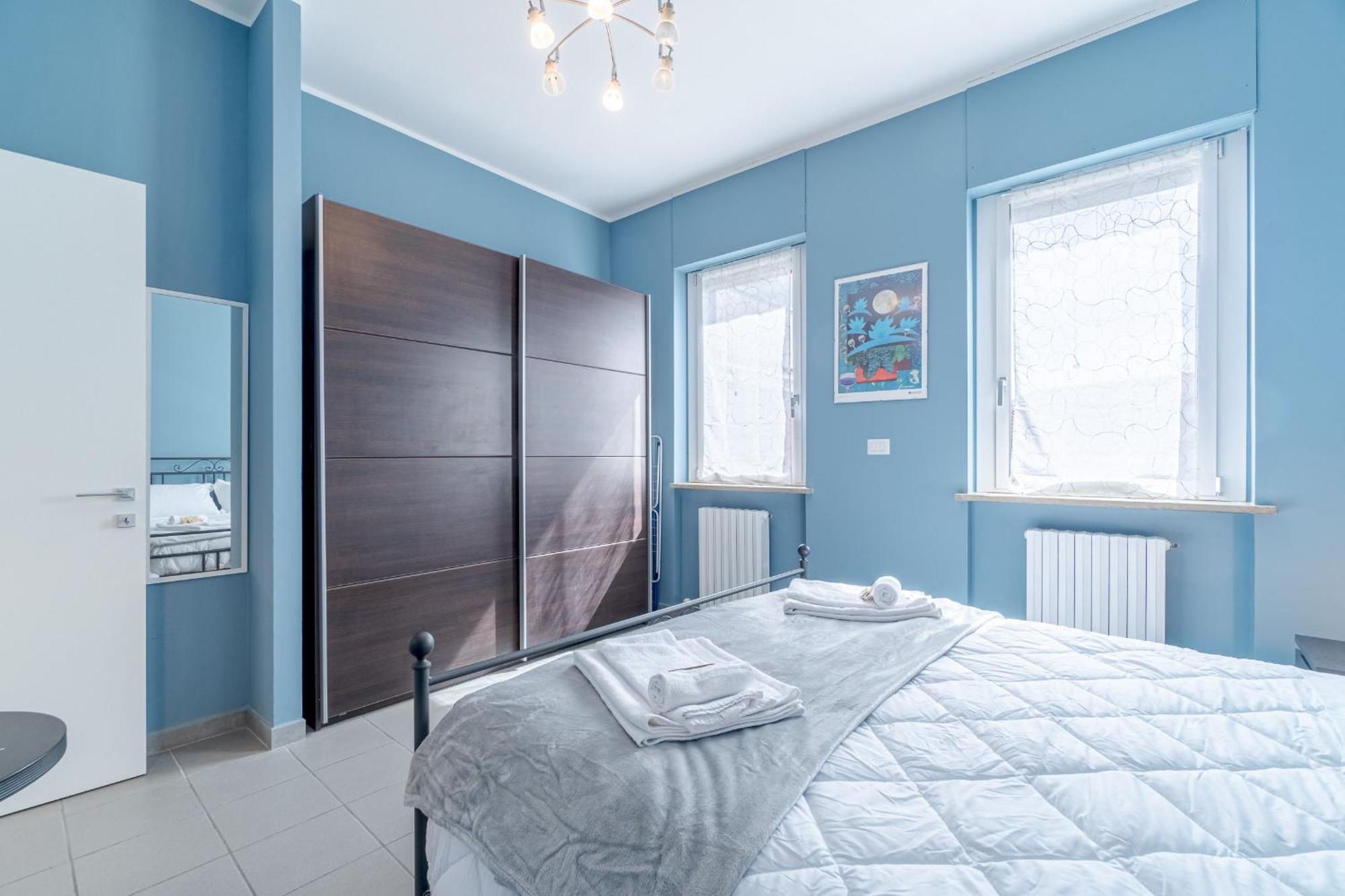 Comentina Railway Functional Flat *