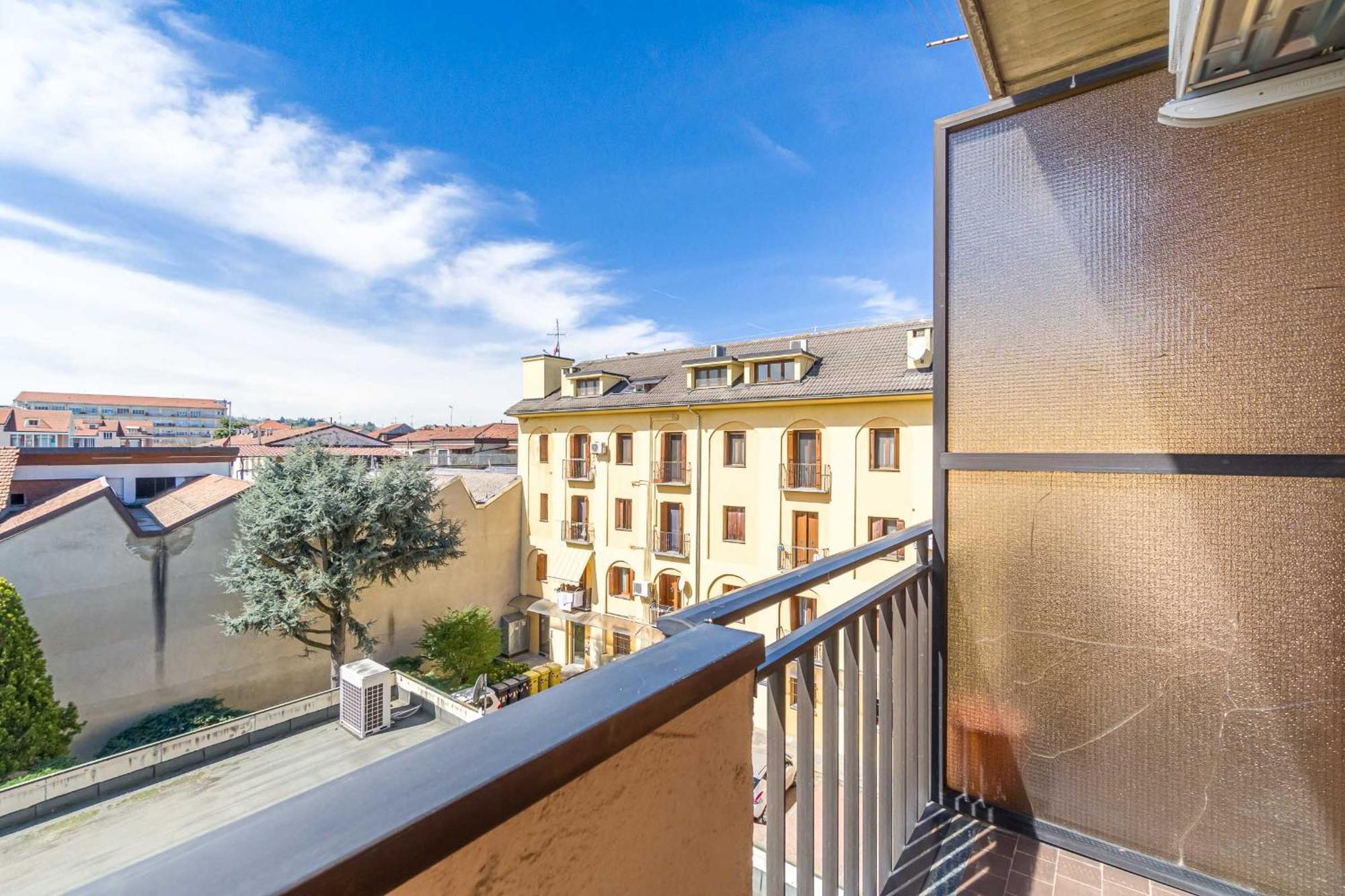 Apartment Comentina Railway Functional Flat